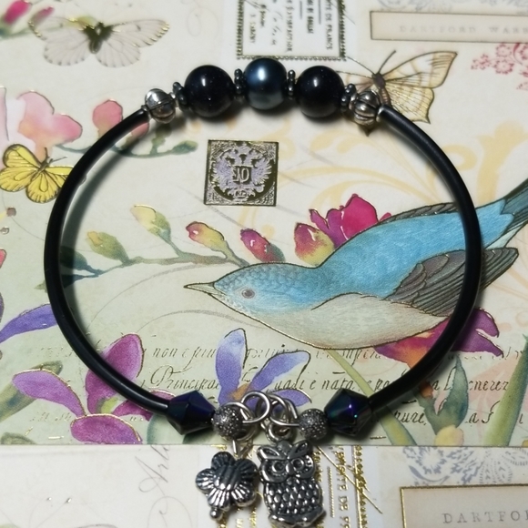 Memory Wire Bracelet. - Picture 2 of 3